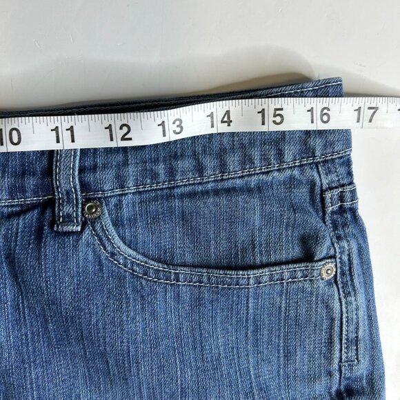 Chico's Women's Platinum size 1.5 (US-10)  Mid-rise Cropped Blue Jeans - Picture 7 of 15